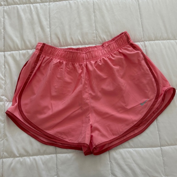 Nike Tempo shorts dri-FIT - Picture 1 of 3